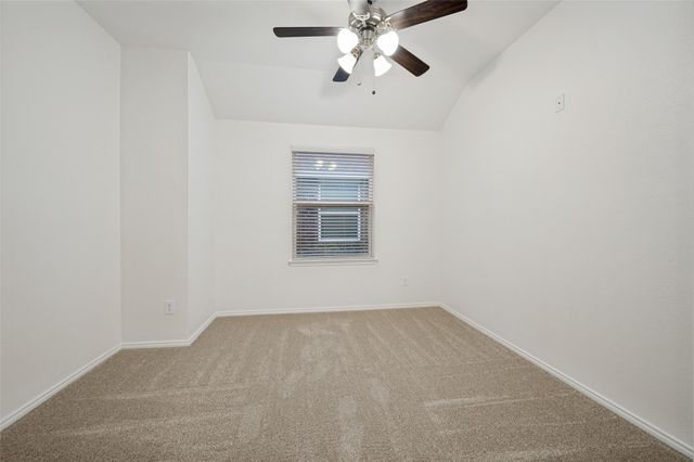 1612 Meadow Trail Lane, Aubrey, TX 76227