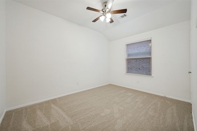 1612 Meadow Trail Lane, Aubrey, TX 76227