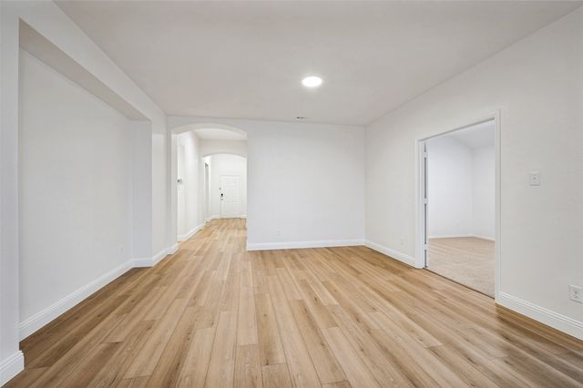 1612 Meadow Trail Lane, Aubrey, TX 76227