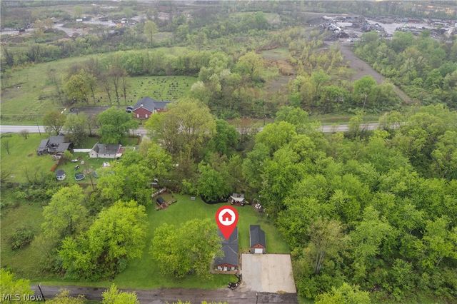 1057 Tremont Avenue NE, East Canton, OH 44730