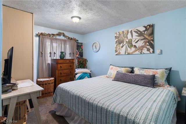 1057 Tremont Avenue NE, East Canton, OH 44730