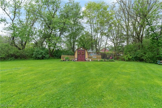 1057 Tremont Avenue NE, East Canton, OH 44730