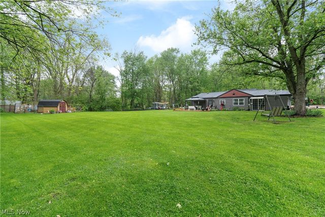 1057 Tremont Avenue NE, East Canton, OH 44730