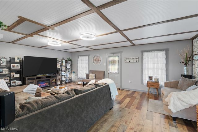 1057 Tremont Avenue NE, East Canton, OH 44730