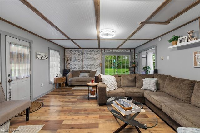 1057 Tremont Avenue NE, East Canton, OH 44730