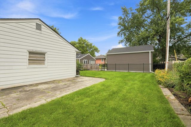 1609 S Greenwood Avenue, Park Ridge, IL 60068