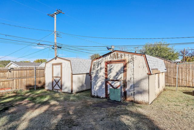 1203 JASMINE Street, Amarillo, TX 79107