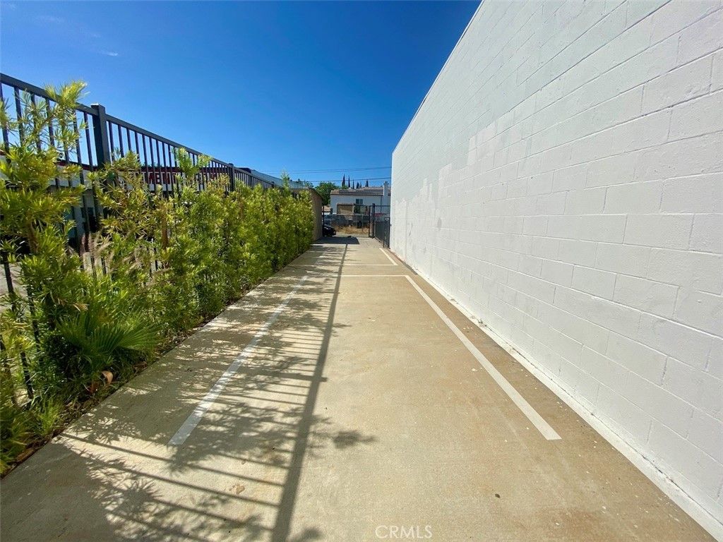 18444 Ventura Boulevard, Los Angeles, CA 91356 — photo 3