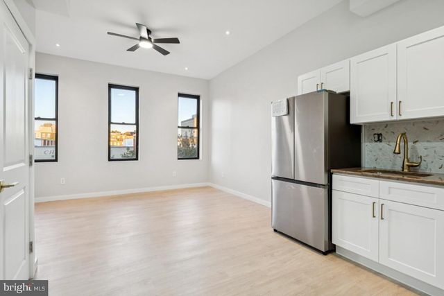 2416 N CHARLES ST, Baltimore, MD 21218