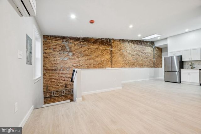 2416 N CHARLES ST, Baltimore, MD 21218