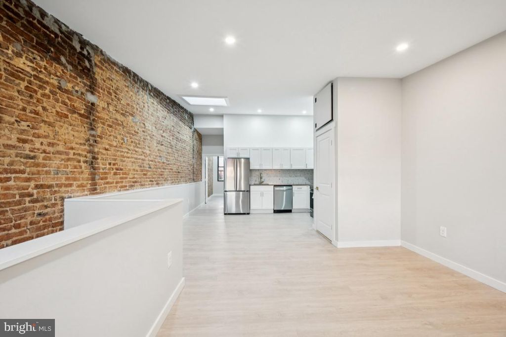 2416 N CHARLES ST, Baltimore, MD 21218