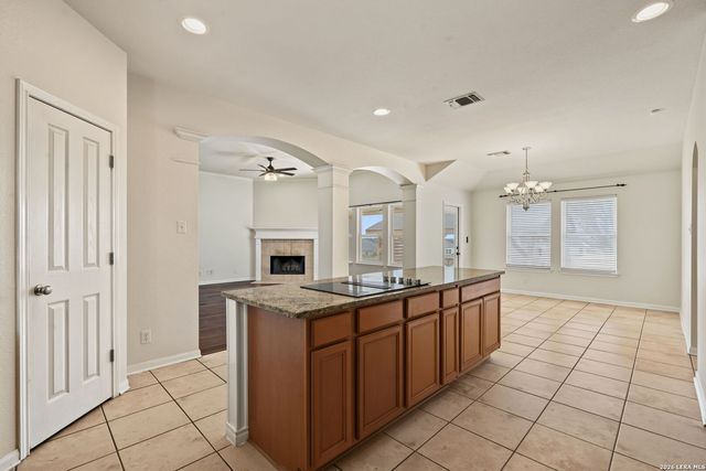 418 Clover Ln, La Vernia, TX 78121
