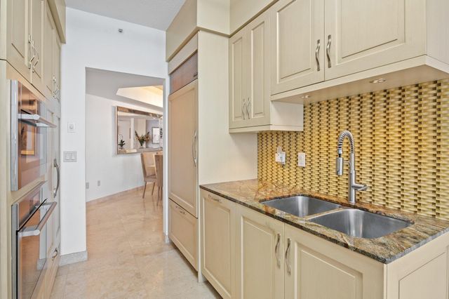 6051 N Ocean Drive 607, Hollywood, FL 33019