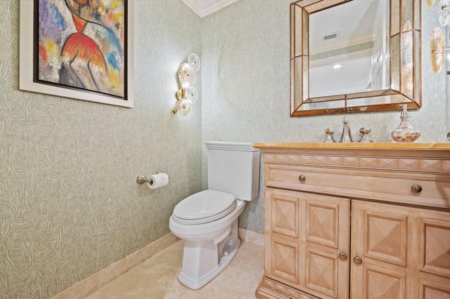6051 N Ocean Drive 607, Hollywood, FL 33019