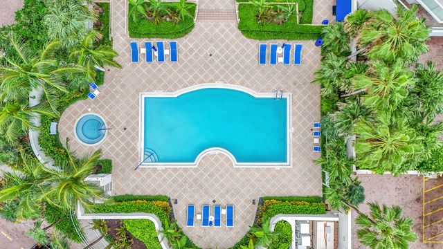 6051 N Ocean Drive 607, Hollywood, FL 33019