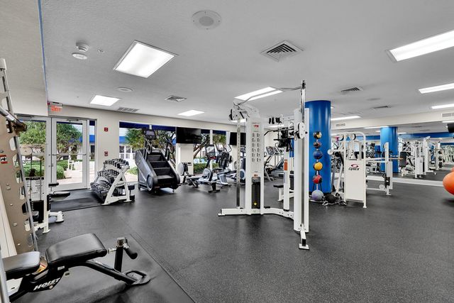 6051 N Ocean Drive 607, Hollywood, FL 33019