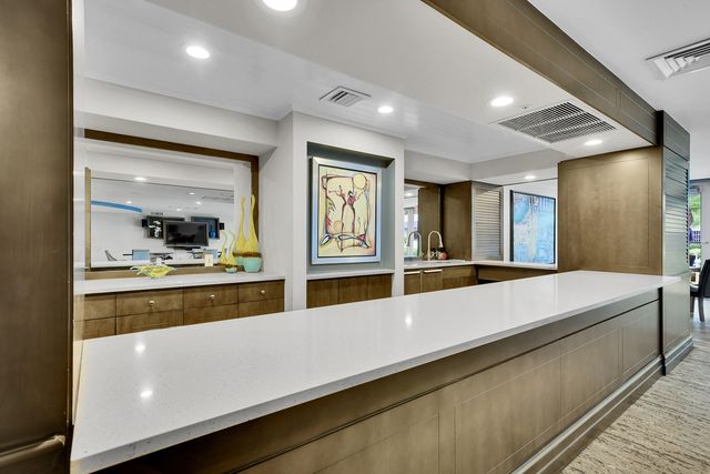 6051 N Ocean Drive 607, Hollywood, FL 33019