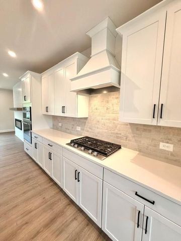 364 Sunset Hollow Street, Sugar Hill, GA 30518