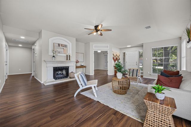 1524 Lochaline LOOP, Pflugerville, TX 78660