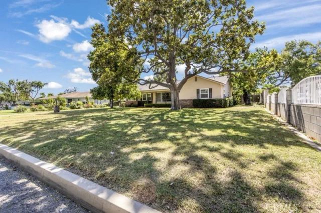 3016 Muscupiabe, San Bernardino, CA 92405