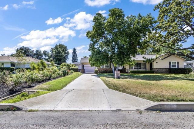 3016 Muscupiabe, San Bernardino, CA 92405