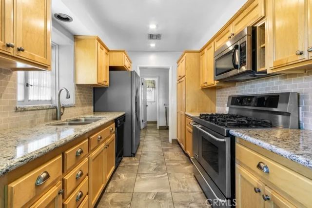 3016 Muscupiabe, San Bernardino, CA 92405