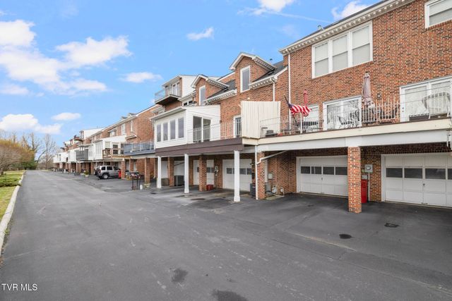 112 Barberry Road, 40, Johnson City, TN 37604