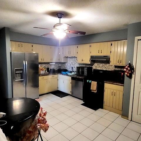 212 Madison Street 3B, Joliet, IL 60435