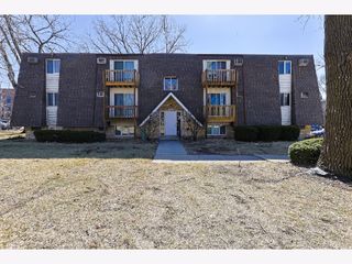 212 Madison Street 3B, Joliet, IL 60435