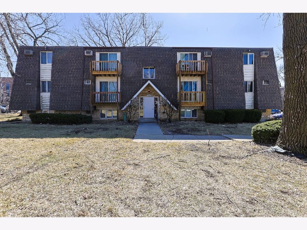 212 Madison Street 3B, Joliet, IL 60435