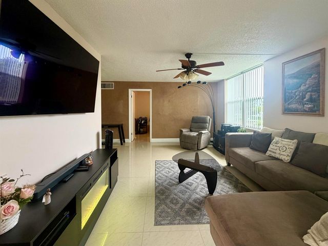 9301 Lime Bay Boulevard 301, Tamarac, FL 33321