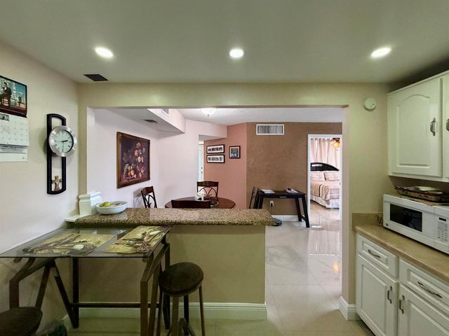 9301 Lime Bay Boulevard 301, Tamarac, FL 33321