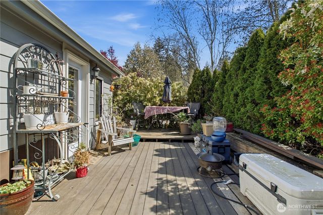 3035 70th Way SW, Tumwater, WA 98512