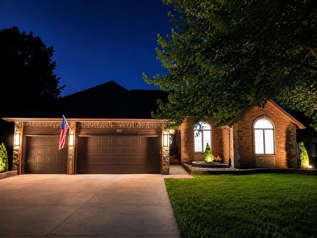 4916 S Buckingham Lane, Springfield, MO 65810
