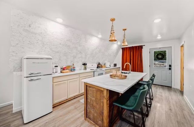 13970 Cloverdale Road, Rogers, AR 72756