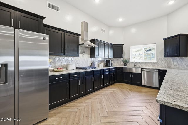 15017 IMAGINE Drive, El Paso, TX 79938