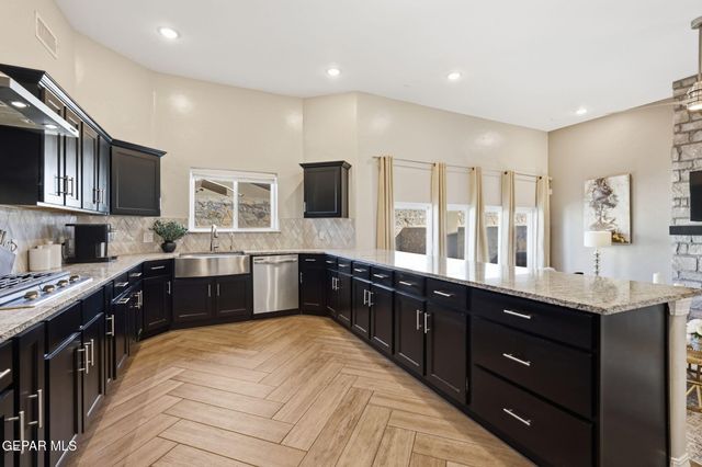 15017 IMAGINE Drive, El Paso, TX 79938