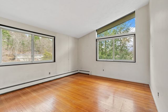 8 Hobbs Road, Wayland, MA 01778