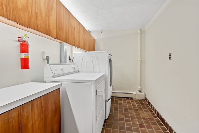 8 Hobbs Road, Wayland, MA 01778