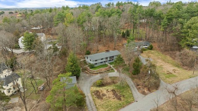 8 Hobbs Road, Wayland, MA 01778