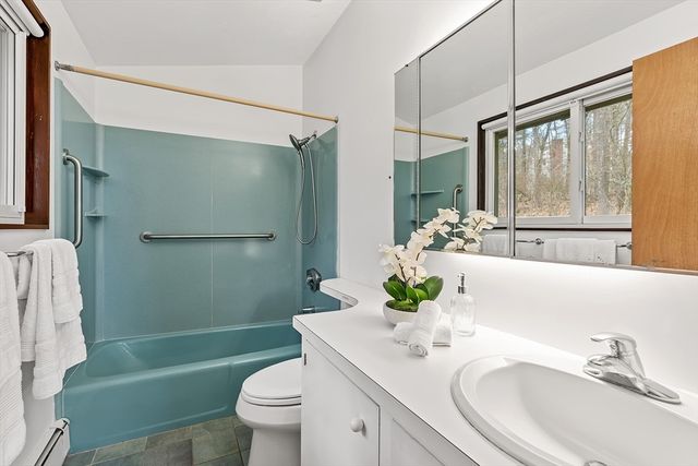 8 Hobbs Road, Wayland, MA 01778