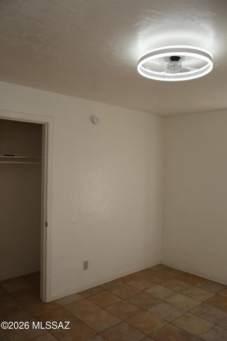 2320 N Camilla Boulevard, Tucson, AZ 85716