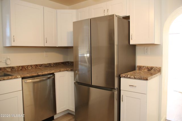 2320 N Camilla Boulevard, Tucson, AZ 85716