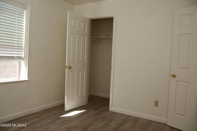 2320 N Camilla Boulevard, Tucson, AZ 85716