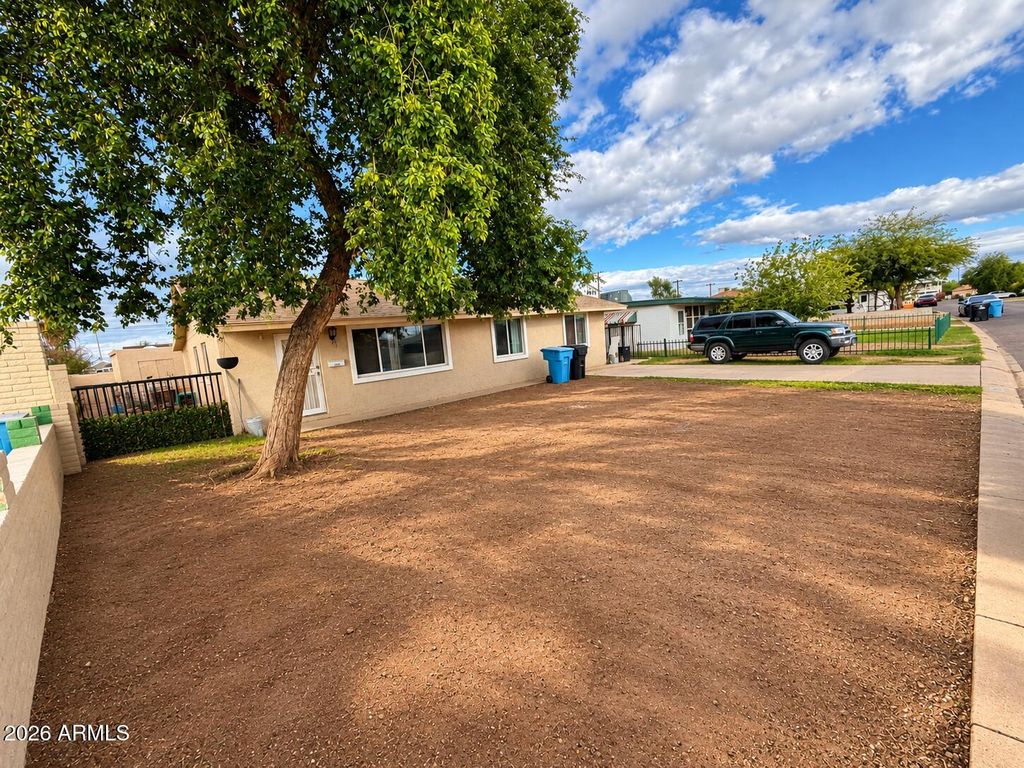 2802 W MEADOWBROOK Avenue, Phoenix, AZ 85017 — photo 2