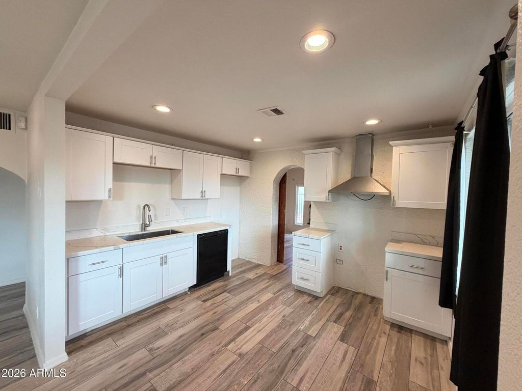 2802 W MEADOWBROOK Avenue, Phoenix, AZ 85017 — photo 4