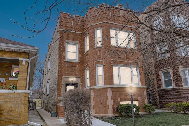 8210 S Justine Street, Chicago, IL 60620