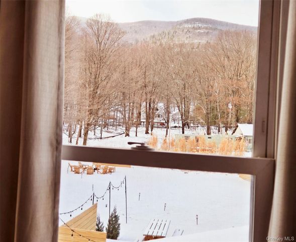 128 Cole Bank Road, Saugerties, NY 12477