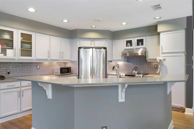 4834 WINDMILL PALM TERRACE NE, St Petersburg, FL 33703