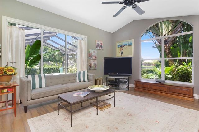 4834 WINDMILL PALM TERRACE NE, St Petersburg, FL 33703